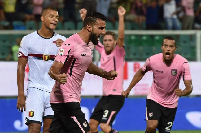 Abdelhamid El Kaoutari celebrates his match-winning goal for Palermo against Genoa